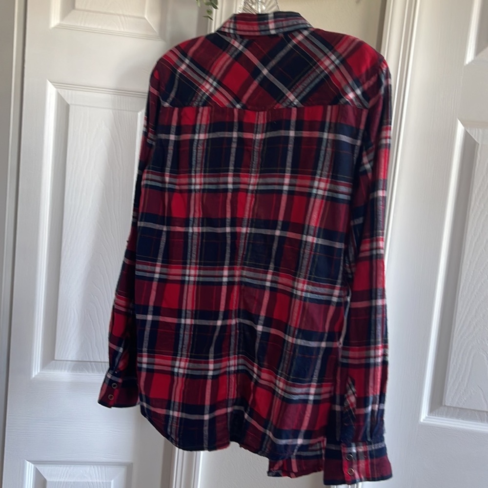 Long sleeve button down - Picture 2 of 2